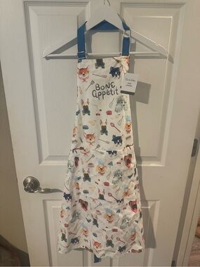New with Tags! Sur La Table White Bone Appetit Cooking Apron with Dog Print!